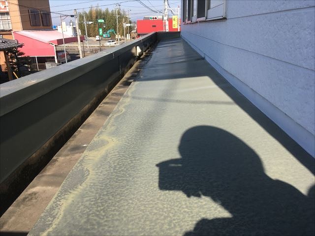 防水が劣化した陸屋根